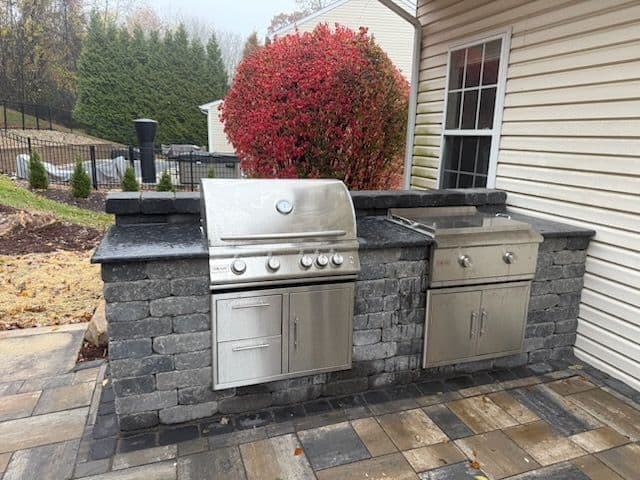 Gallery photos for Outdoor Kitchen and Patio Makeover: Image #1